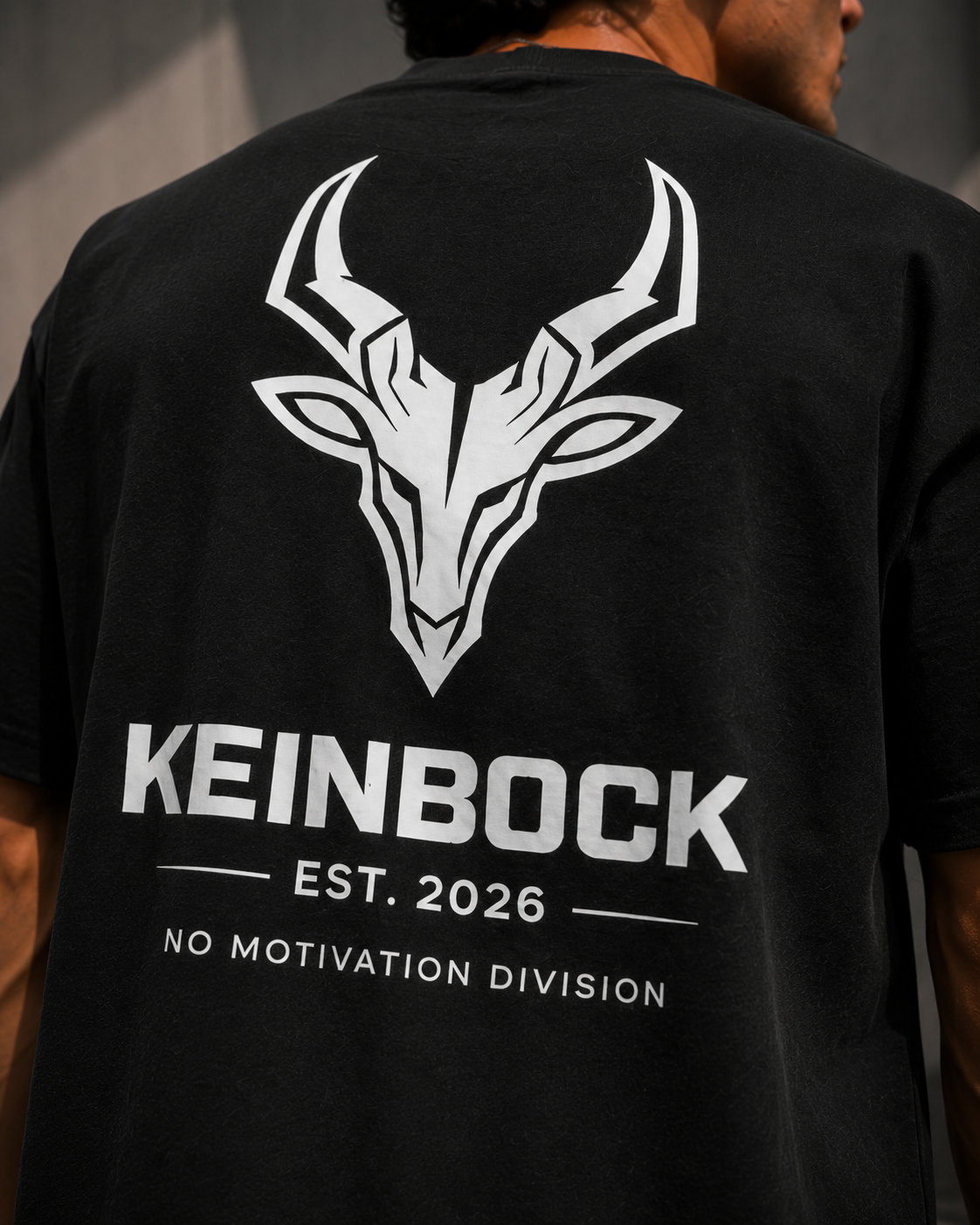 SIGNATURE TEE