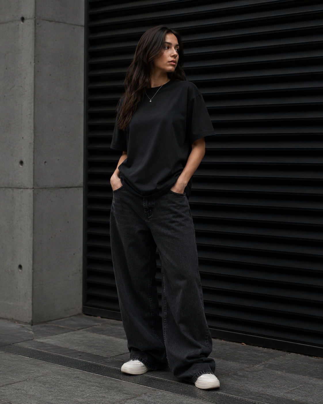 LIMITED 01 TEE