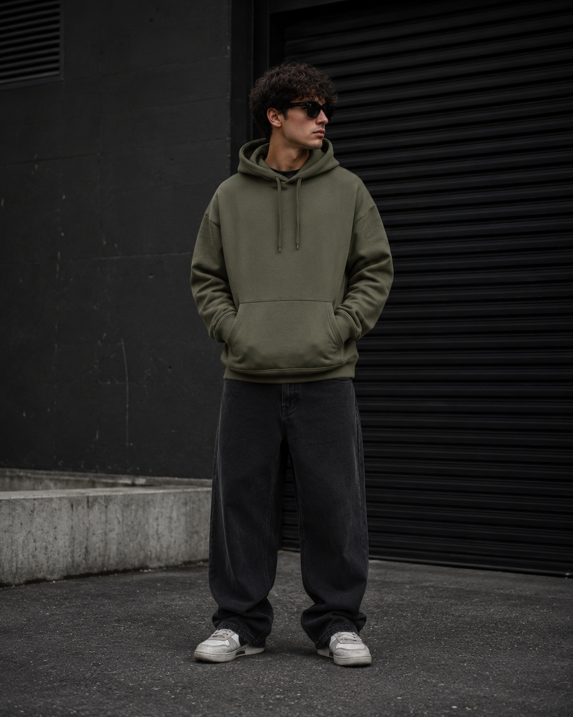 LIMITED 01 HOODIE