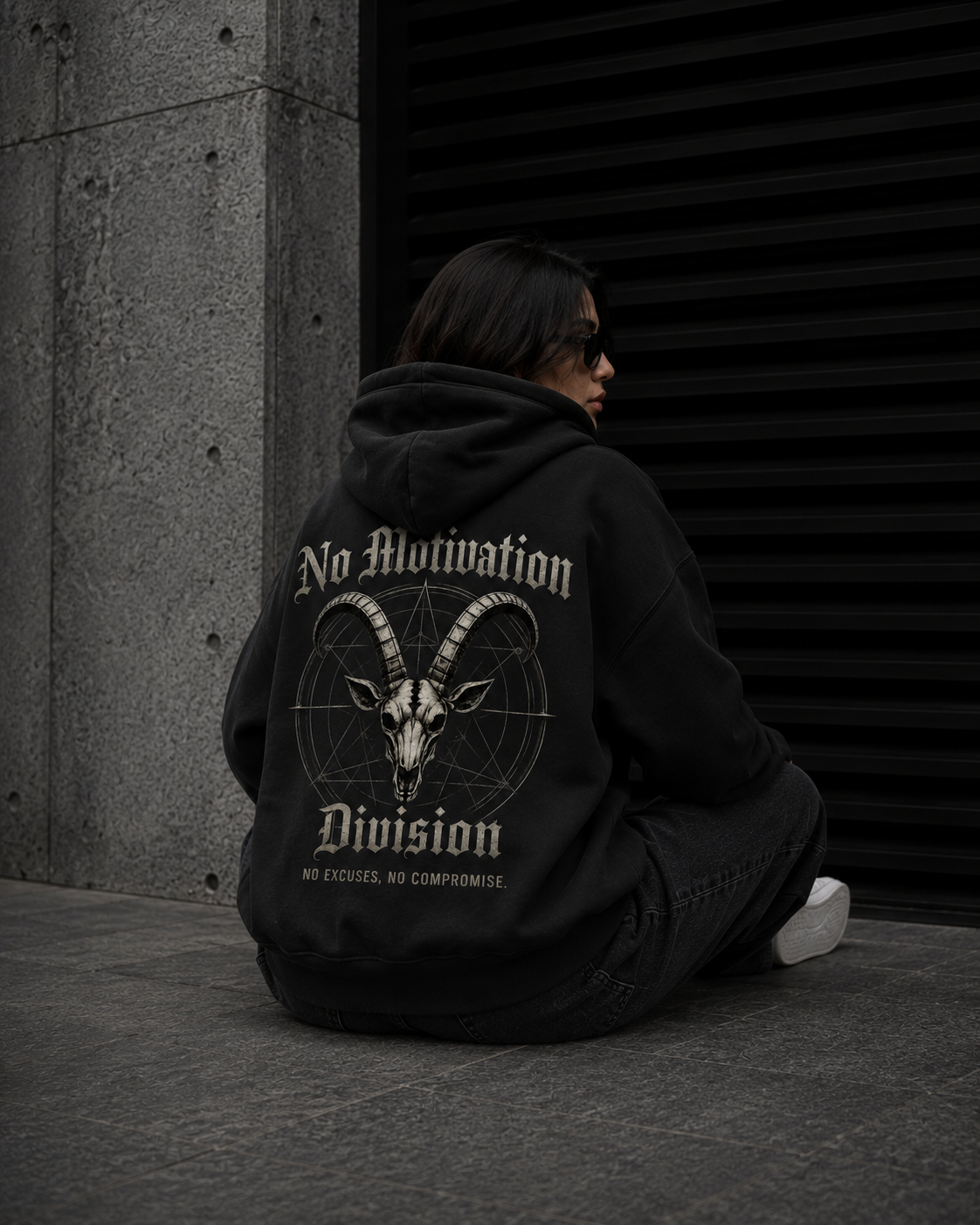 LIMITED 01 HOODIE
