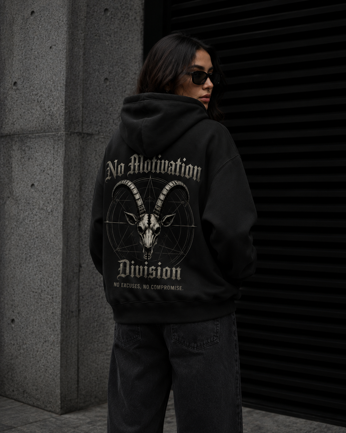 LIMITED 01 HOODIE
